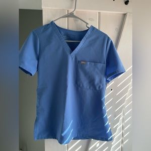 Figs scrub top ceil blue, small